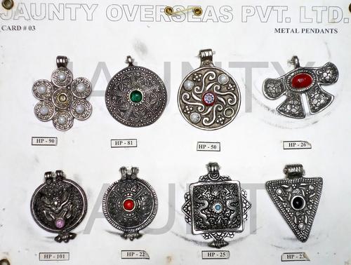 Metal Pendants - Metal Alloy, Variable Dimensions, Various Colors | Customizable Sizes, Durable Metal, Stylish Design, Unique Shapes