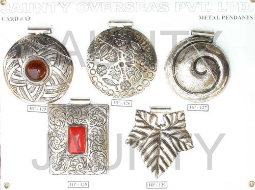Metal Pendants - Silver Alloy 10-30mm, Silver | Elegant Design, Durable, Various Shapes, Customizable