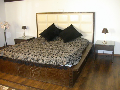 Bedroom Wood Beds