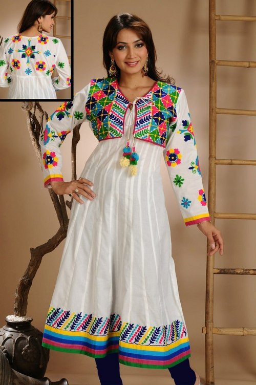COTTON KUTCHI EMB.