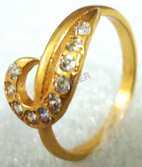 Ladies Finger Ring