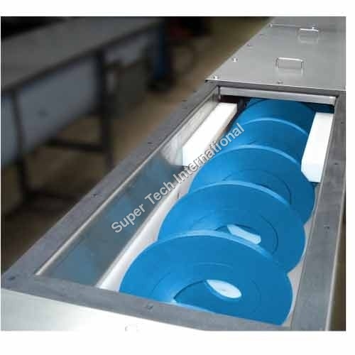 Screw Conveyor - Steel, 150-1200mm Diameter, 10-175 RPM | Dust-Free Operation, High Capacity, Handles Various Solids, Versatile Conveying