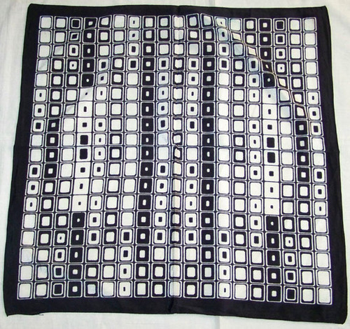 SQUARE SCARF