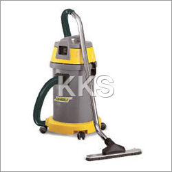 Commercial Wet Vacuum Cleaners