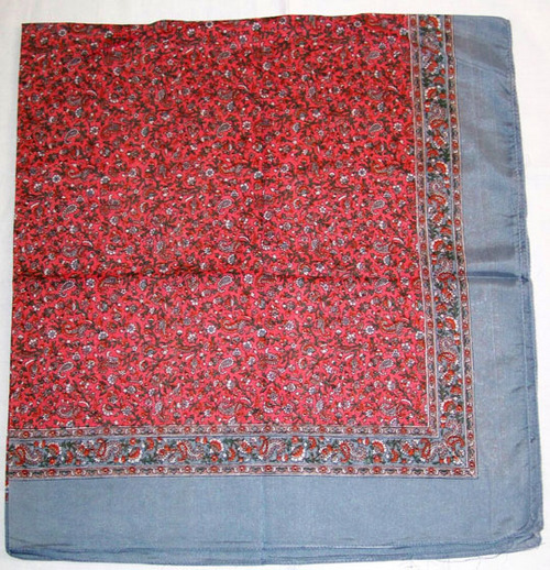 SQUARE SCARF