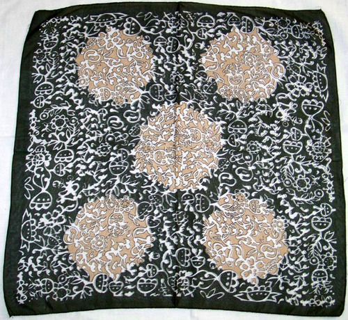 SQUARE SCARF