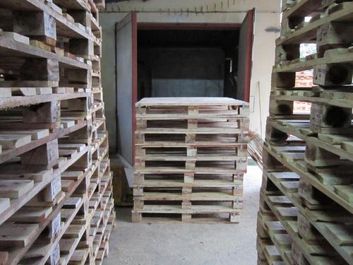 Brown Wooden Storage Pallets