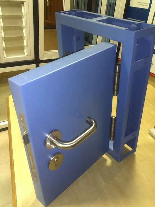 Clean room doors