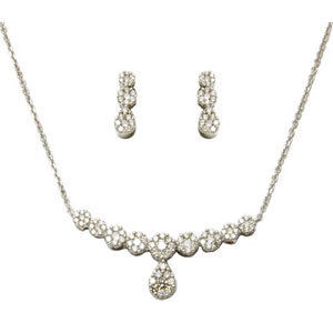 Cluster Diamond Necklace Gold Necklace Set