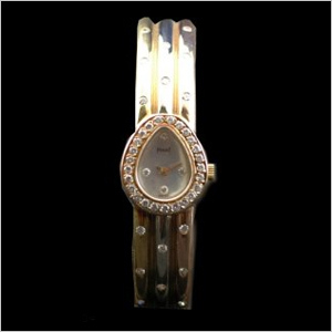 Piaget Ladies 18k Y. Gold Pear Shaped MOP Dial Diamond Bezel