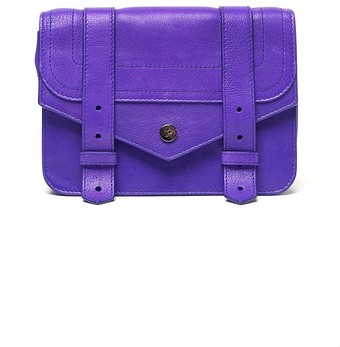 Manufactures & Exporter of Designer Belts and women wallets