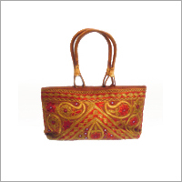 Handbags & Totes
