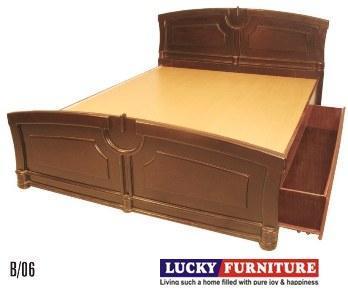 WOODEN BED