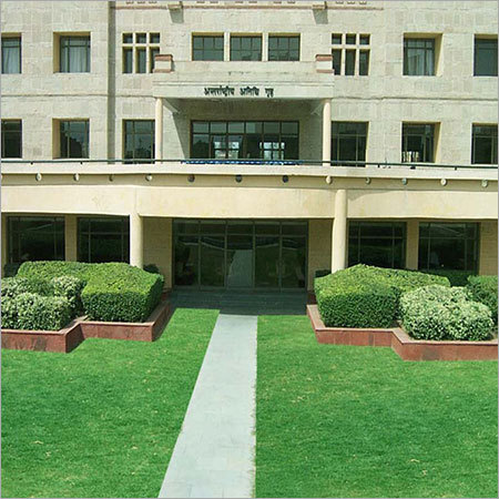 Guesthouse Landscaping