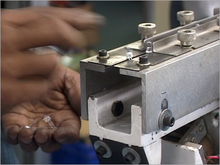 Component Cutting Machine