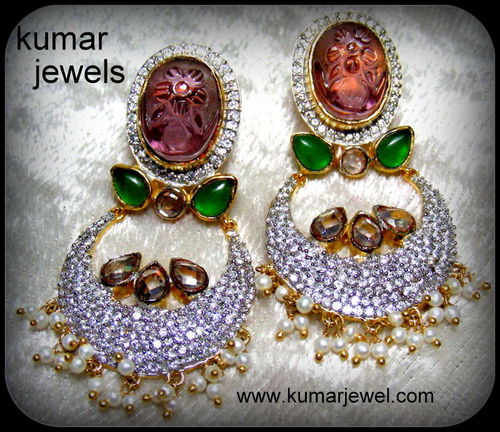 Shinning Diamond style Earrings.