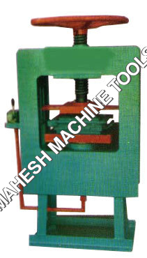 Oil Hydraulic Press - Steel, 250x250mm & 300x300mm Tiles, 1200-1500 Capacity | High Pressure, Durable, Efficient, Precise