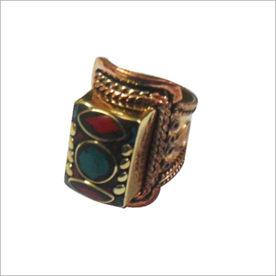 Stud Ring - Brass 20x15x10 mm Gold, Prong Setting, Fine Cuts, Lucrative Designs, Polished Finish