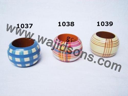 Napkin Holder - Wood, 3 Inch Diameter, 1.5 Inch Height | Elegant Design, Durable, Plaid Pattern, Space Saving