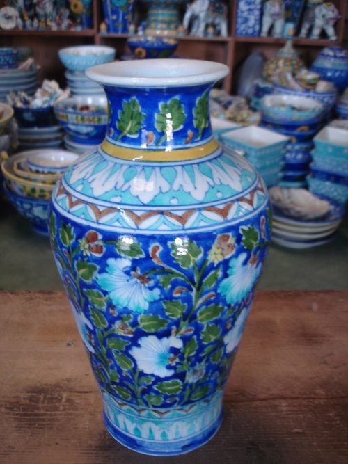 Blue Pottery Flower Vass