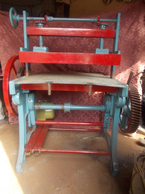 Paper Cutting Machine