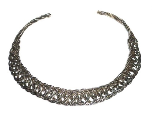 collar necklace