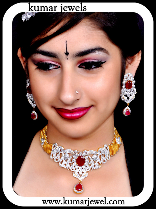 DESIGNER STONE SET.