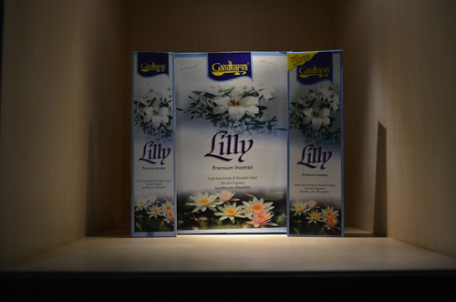 G. Lilly Incense Sticks - Natural Ingredients, Purple, 30-45 Min Burn Time | Soothing Aroma, Long Burning, Less Residue