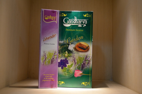 G. LAVENDER