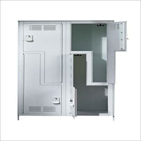 Executive Four Locker