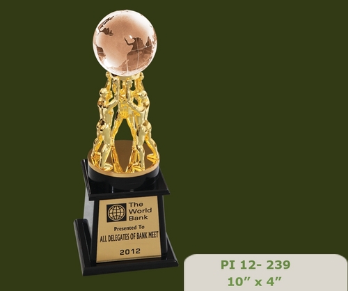 Trophies & Souvenir Mementos