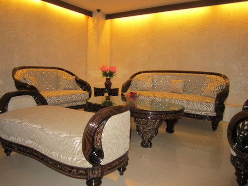 Classic Wooden Sofa Set