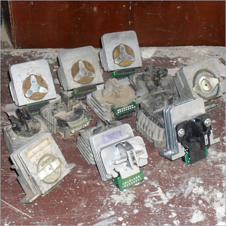 Dismantling Electronic Waste