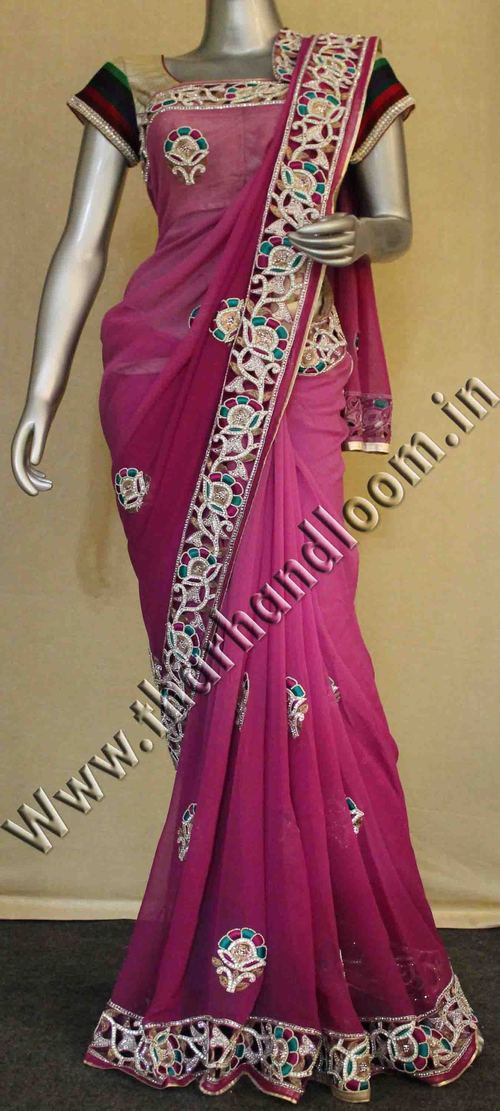 Stylish Floral Motifs Saree