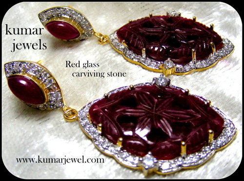 RED STONE EARRING.