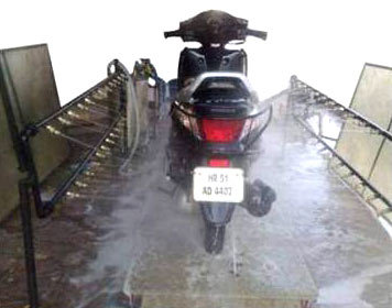 WASHING PLATFORM - Steel, Customized Dimensions, 100L Capacity | Fast Washing, Less Manpower, Time Saving, Adjustable Pressure