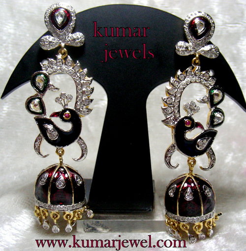 pea-co earring. 