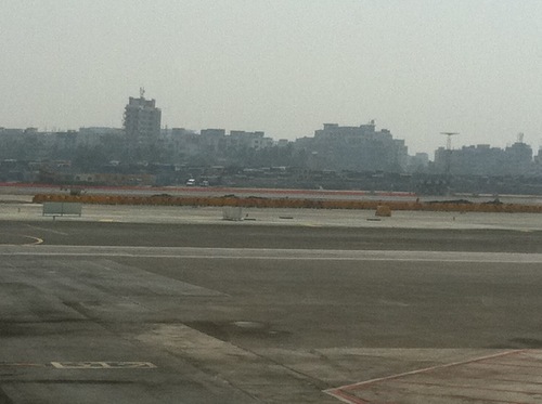 2M Barricades Airport 1