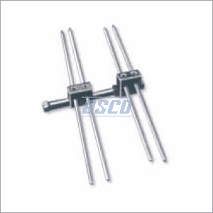 External Mandibular Distractor With Threaded Pins