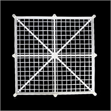 Self standing plastic tray racks