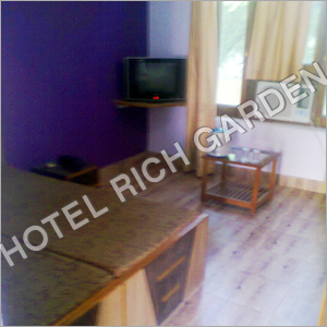 Luxurious Budget Hotel