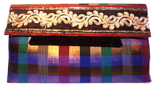 FAVOLA Gold thread work check clutch bags