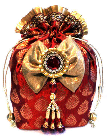 FAVOLA Brocade and Crystal Pouch