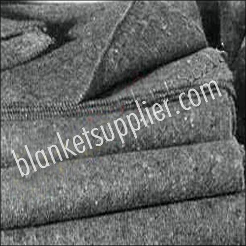 Refugee Blanket - 100% Polyester, 150x200 Centimeters, Black | Lightweight, Skin Friendly, Anti-Wrinkle, Customizable, Durable