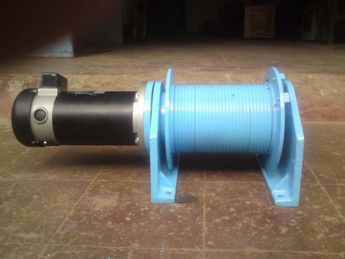 Electric winch.