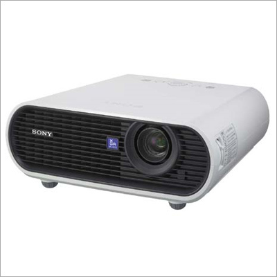 Sony Projecto - 30x20x15 cm White, 3000 Lumens, 1080p | High Resolution, Bright Images, Easy Setup