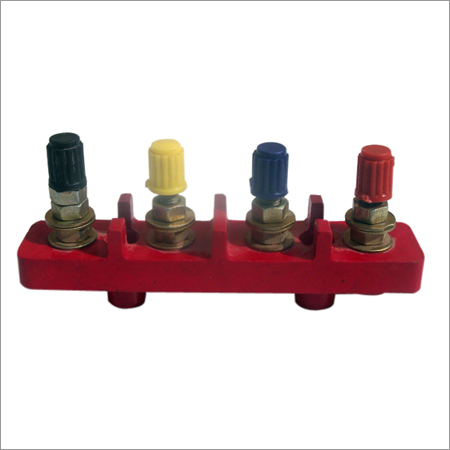 4 Pole Support
