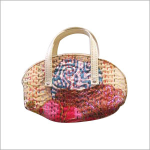 Antiques & Handicrafts