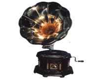 8 Corner Gramophone