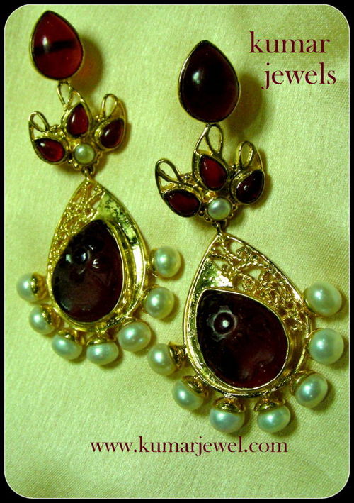 FISH EYE CARVED EARRING - Gold Plated 25x15 mm Peach & Black | Pearl Accents Dark Red Carved Stone Perfect Fit
